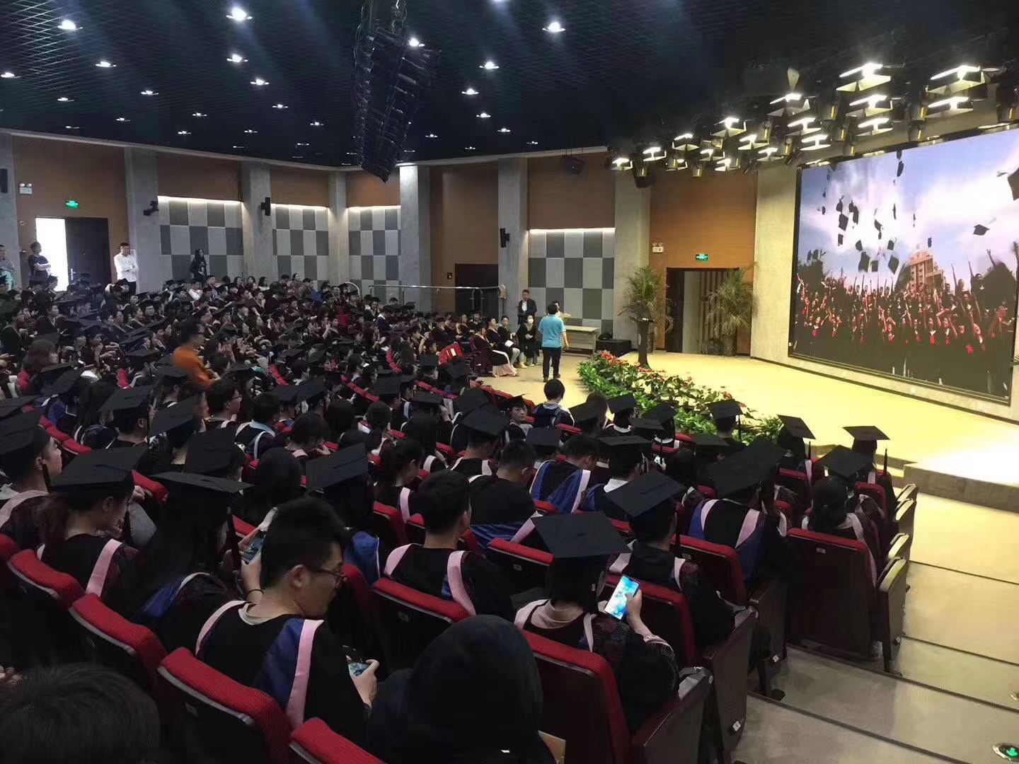 育华教育毕业典礼